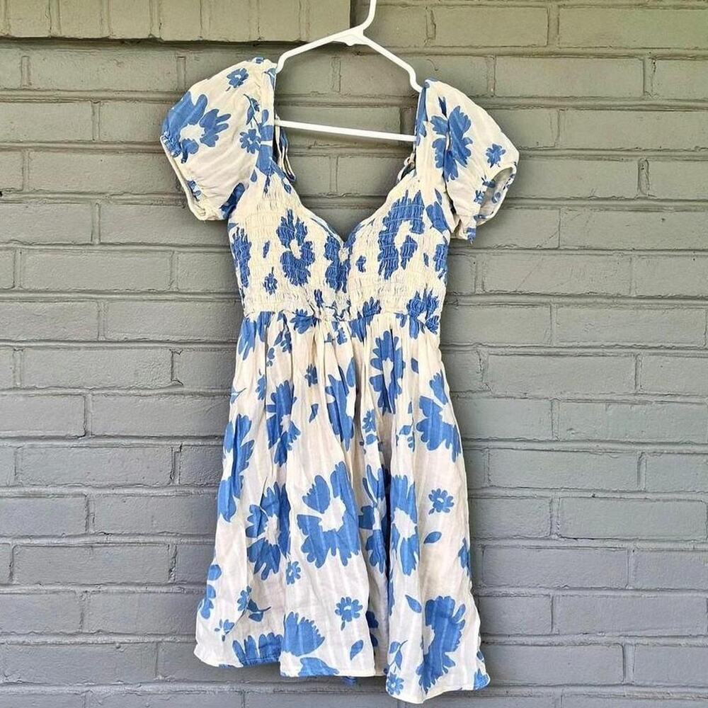 American eagle blue floral smocked mini dress
